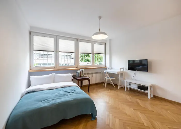 Royal Route Marvelous By Bookinghost *